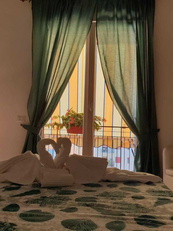 B&B La Rada Sorrento Bagian luar foto